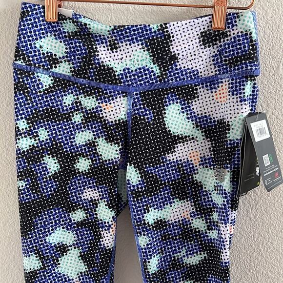 NWT New Balance NB Dry Fitted Mid Rise Capri Accel Capri Small - Picture 3 of 8